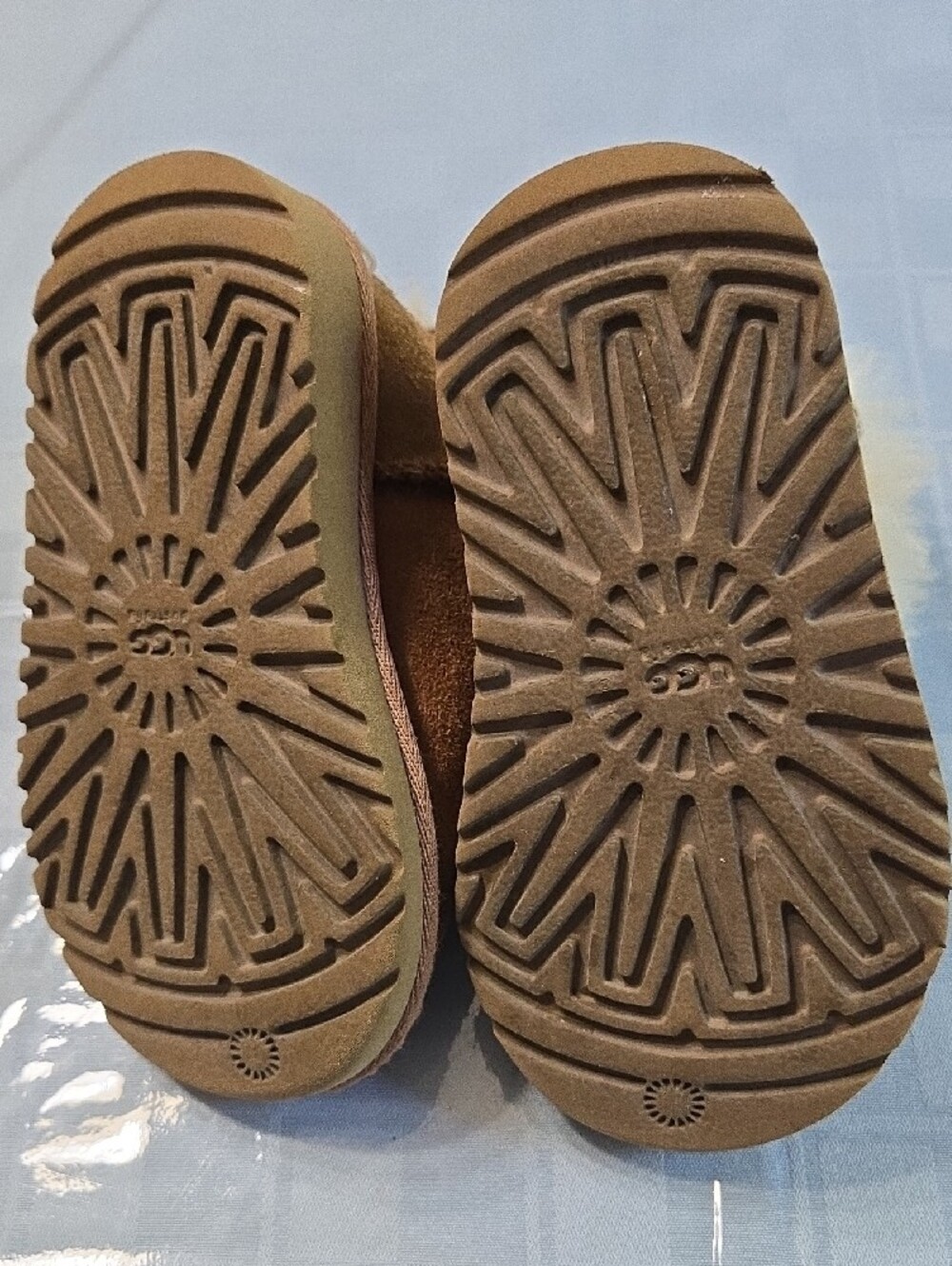 UGG Chestnut Suede Shearling Cuff Toddler Boots - Picture 2 of 8